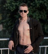 Grzegorz Maciaszek - Warszawa, Wiek 35. Dołącz tak samo jak Grzegorz do najlepszych hostess, modelek i fotomodelek w Polsce